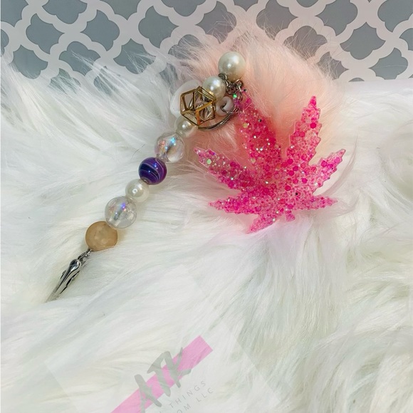 Card clips - Picture 2 of 3